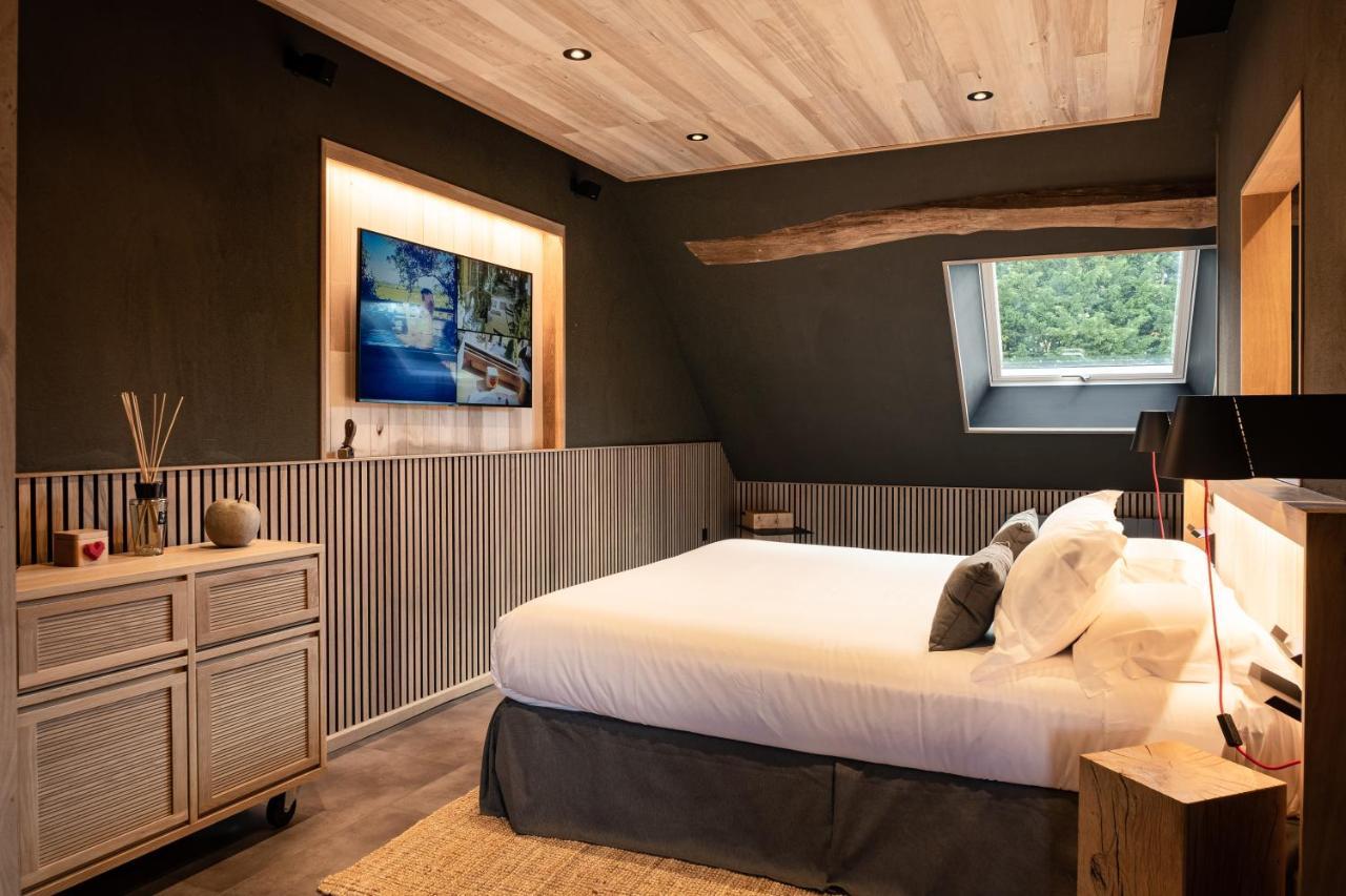 Le Domaine Des Pres Verts Suites & Chambres Avec Jacuzzi Privatif Jouey Exterior foto