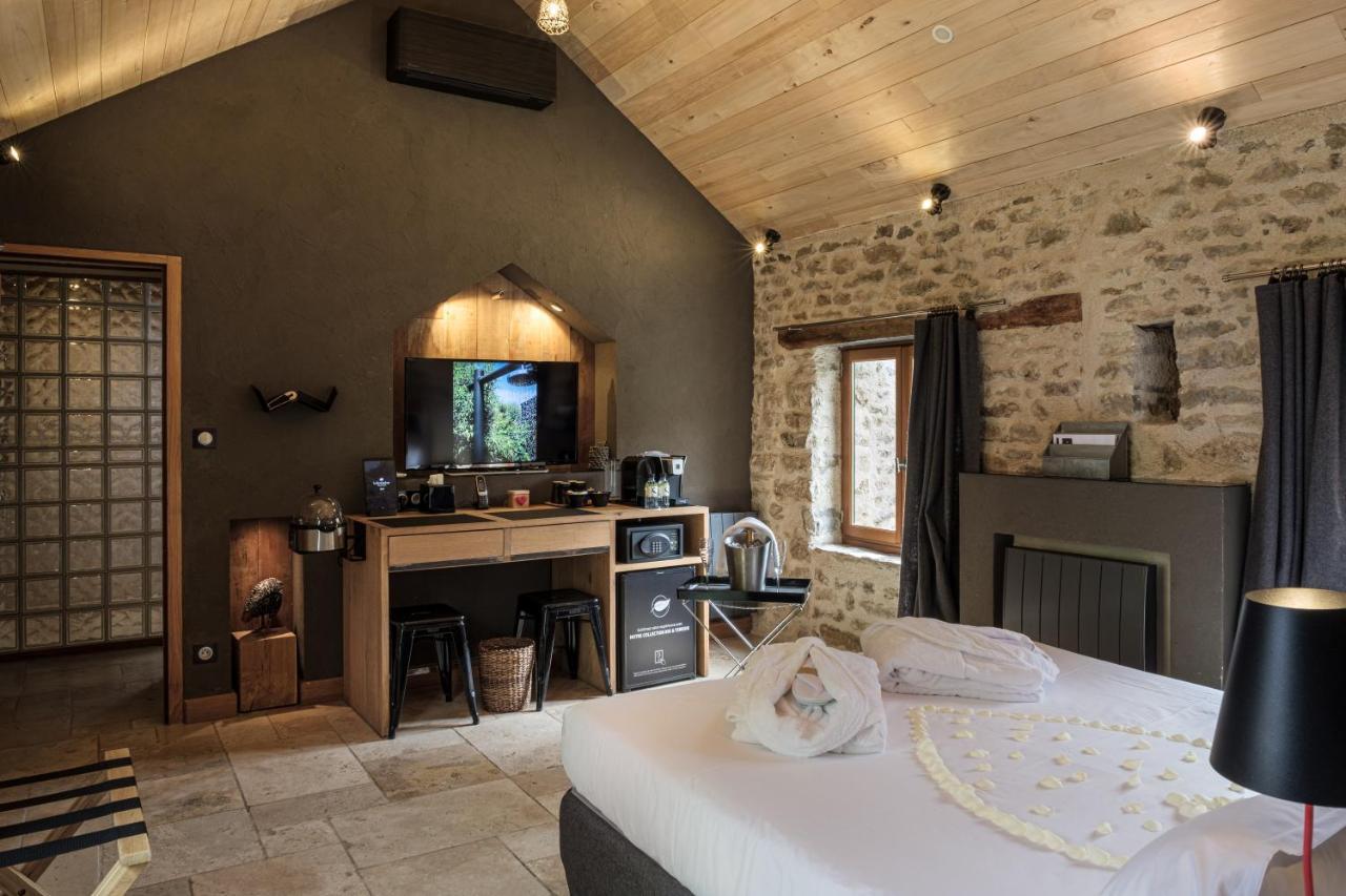 Le Domaine Des Pres Verts Suites & Chambres Avec Jacuzzi Privatif Jouey Exterior foto